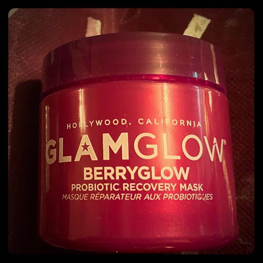Glam Glow mask